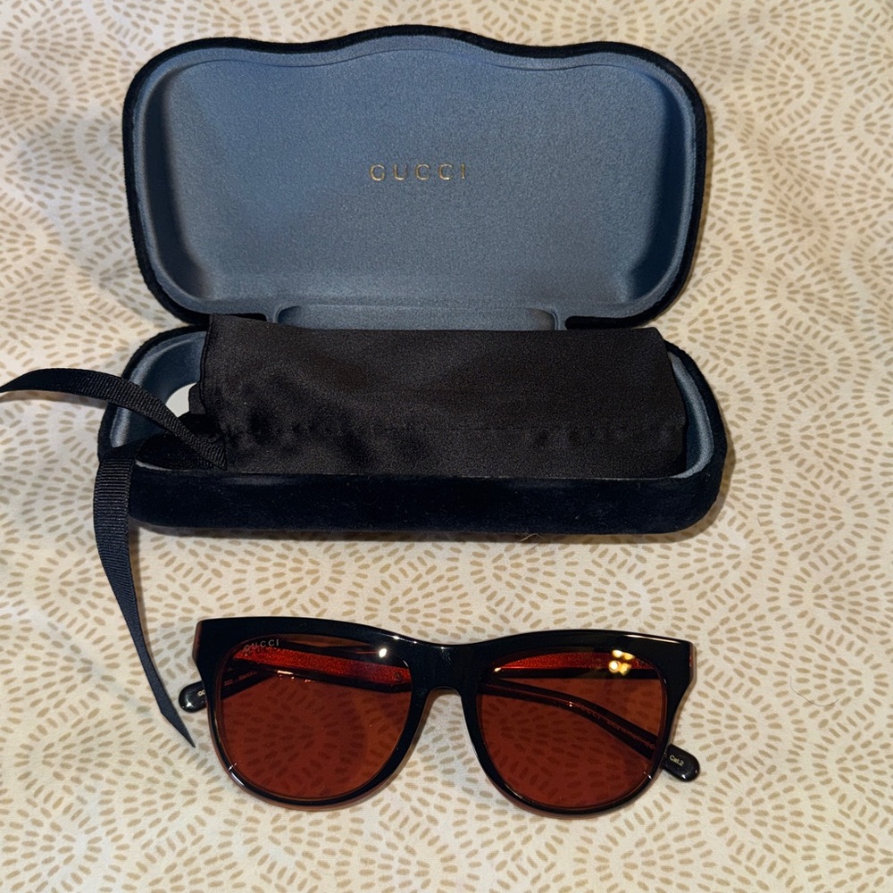 AUTHENTIC GUCCI SUNGLASSES